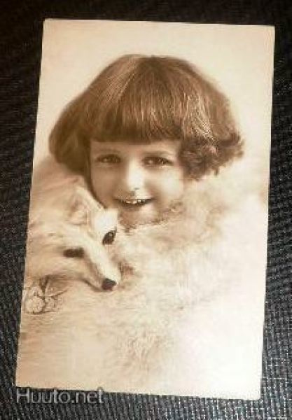 Lapset /  Tyttö ja karvakaulus   1930 - l.   (K6)