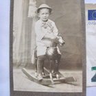 CDV Valokuva Lapsi Keinuhevonen 1900-l Tampere KIVA Tausta - pikkukuva 1
