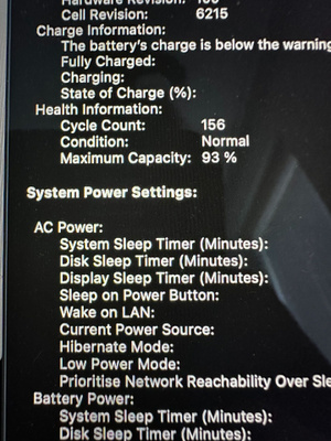 Apple Macbook Air M3 13’ inch Tumma sininen