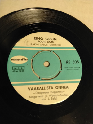 eino grön vaarallista onnea / seinilläkin korvat on