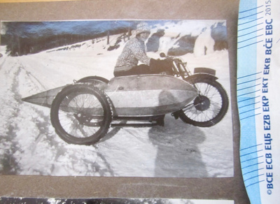 VANHA Valokuva Tyttö TODELLA KIVA Moottoripyörä 1920-l