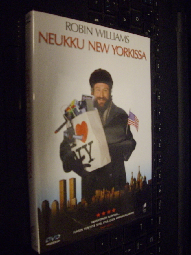 DVD :  Neukku New Yorkissa ( Robin Wlliams ) Sis.pk:t