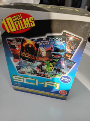 SCI-FI 10 elokuvan boxi