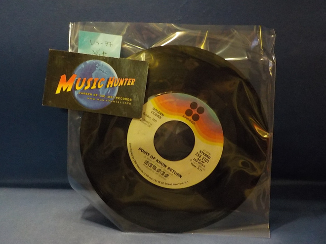 KANSAS - DUST IN THE WIND / POINT OF KNOW RETURN - VG+ 7"