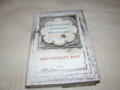 Arundhati Roy Äärimmäisen onnen ministeriö -sid