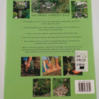 Peter McHoy : The small garden book : a practical guide t... - pikkukuva 2