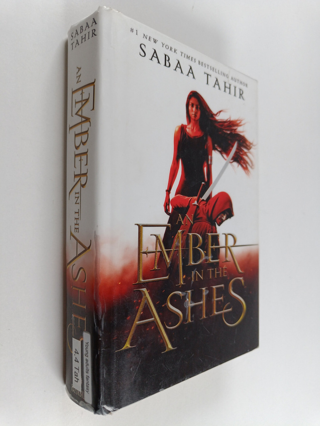 Sabaa Tahir : An ember in the ashes : a novel