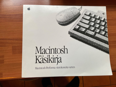 Macintosh käsikirja Performa-tietokoneita varten