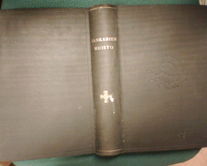 Boström SANKARIEN MUISTO ( 1 p. 1927 ) Sis.pk:t