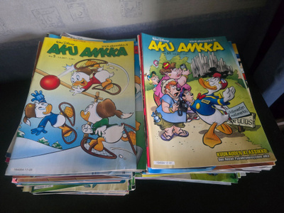 110 kpl Aku Ankkoja