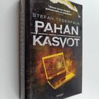 Stefan Tegenfalk : Pahan kasvot - pikkukuva 1