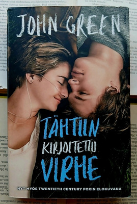 John Green - Tähtiin kirjoitettu virhe (nid.)