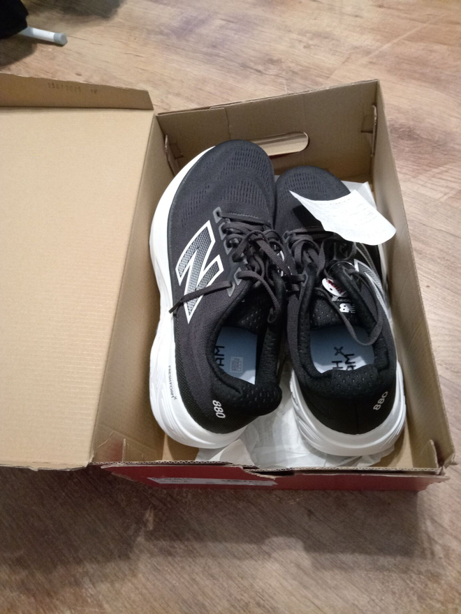 New balance kengät
