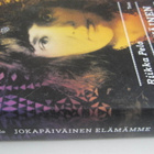 Pelo, Riikka: Jokapäiväinen elämämme - pikkukuva 2