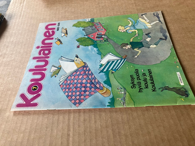 KOULULAINEN LEHTI 7/1982 HYVÄ