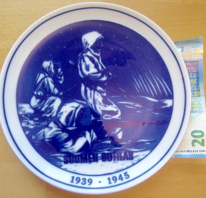 VANHA Seinälautanen Suomen Sotilas 1939-1945 Posliinia