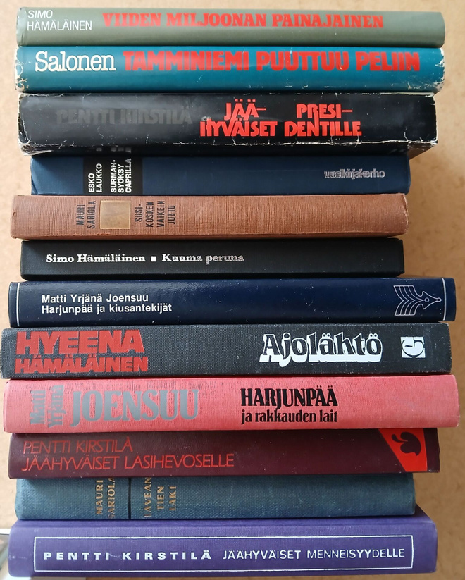 12 x kotimainen dekkari