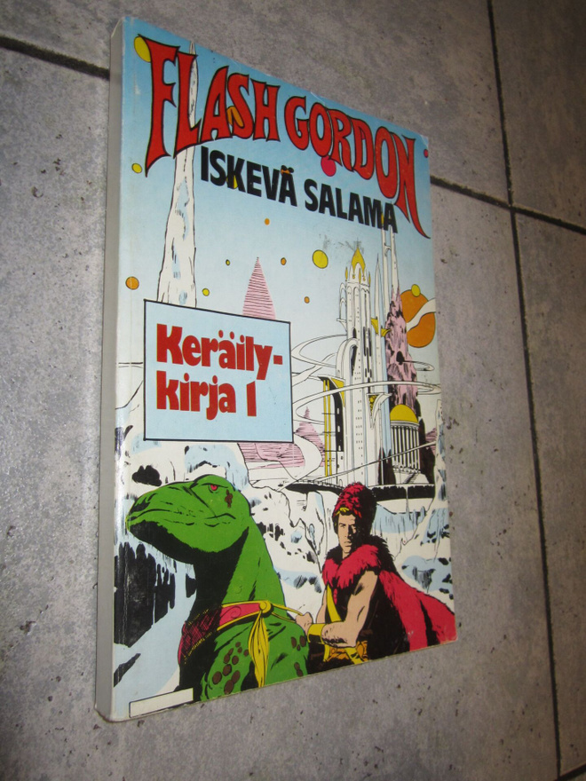 FLASH GORDON ISKEVÄ SALAMA  KERÄILYKIRJA 1