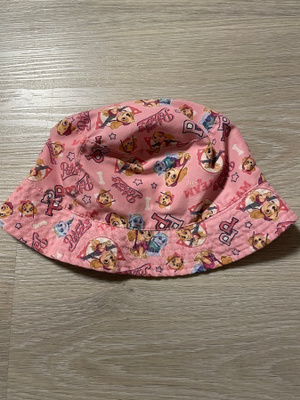 Pinkki Ryhmä Hau hellehattu
