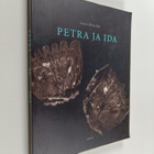 Laura-Elina Aho : Petra ja Ida - Kahden polven lahjat suo... - pikkukuva 1