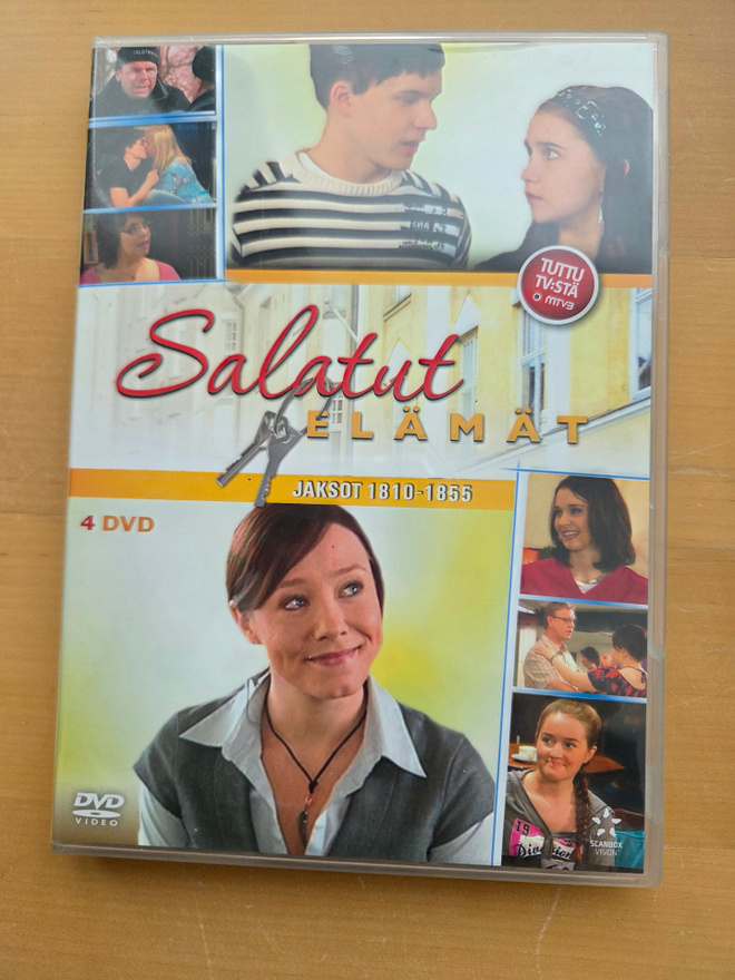 SALATUT ELÄMÄT . JAKSOT 1810-1855 . DVD .