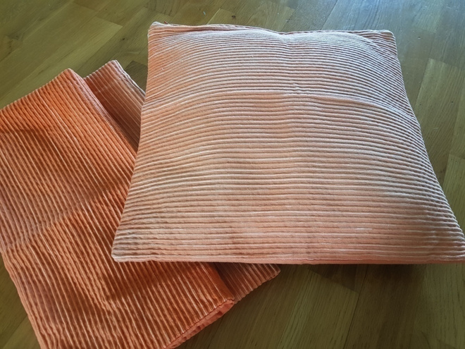Oranssi Tyynynpäällinen / Koristetyynynpäällinen - yht. 3kpl
