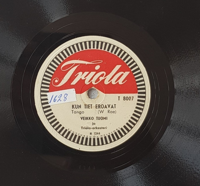 Savikiekko 1950 - Veikko Tuomi - Triola T 8007