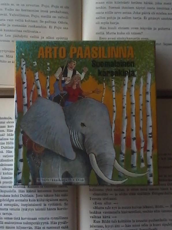 Arto Paasilinna - Suomalainen kärsäkirja (äänikirja, 7 CD)