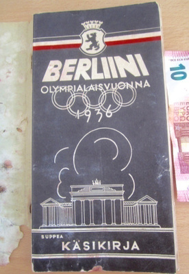 VANHA Olympialaisten Käsikirja Berliini 1936