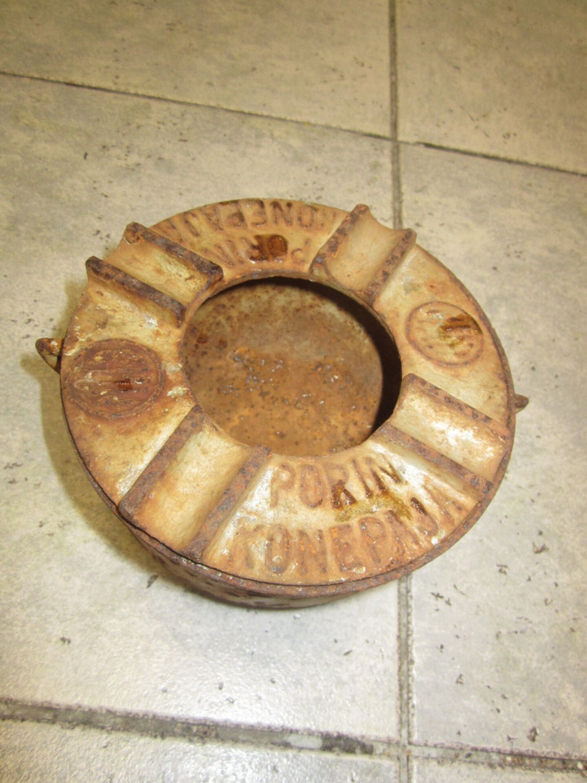 PORIN KONEPAJA VLURAUTA TUHKAKUPPI -PANNUNALUNEN