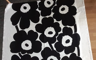 Marimekko Unikko kangas 110x145 cm