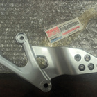 Yamaha YZF-R125 jalkatapin teline 5D7F744200. Uusi - pikkukuva 2