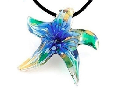 1064 .. Blue Flower Meritähti Lampwork .. Kaulakoru