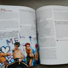 Red Hot Chili Peppers - omin sanoin ja kuvin - pikkukuva 4