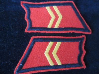 Kauluslaatat alikersantti