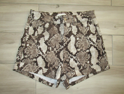 H&M shortsit, UUDET!