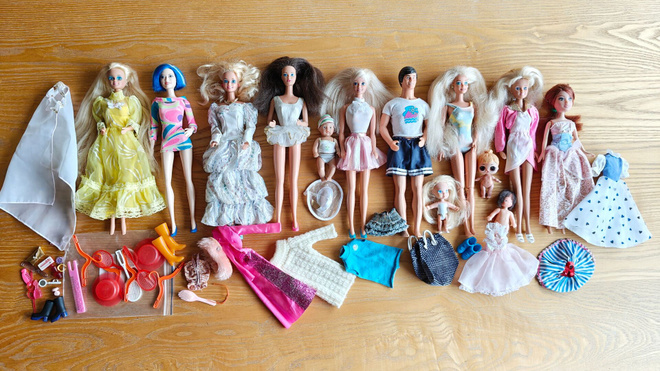 Iso Barbie paketti