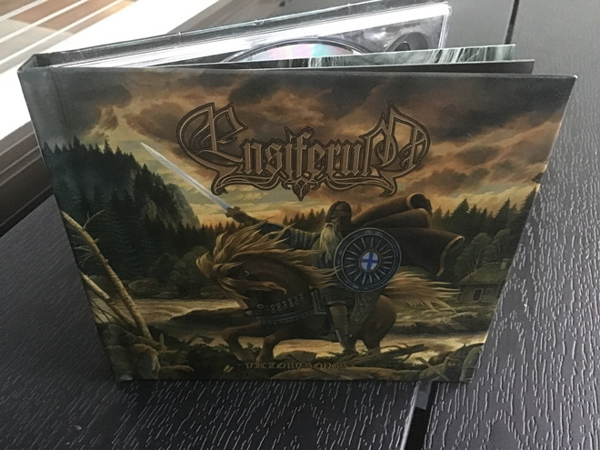 Ensiferum / Victory songs Dvd / CD dualdisc