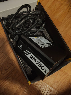 Corsair RM750x, 750w 80+ gold virtalähde