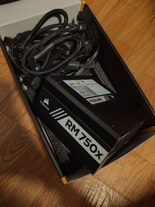 Corsair RM750x, 750w 80+ gold virtalähde