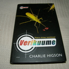 Charlie Higson Verikuume -sid - pikkukuva 1