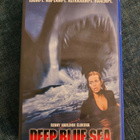 DEEP BLUE SEA ( 1999 ) VHS WB , SANDRE METRONOME. - pikkukuva 1