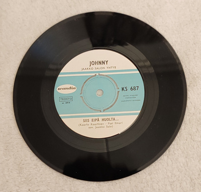 Johnny Siis Eipä Huolta... 7"Single