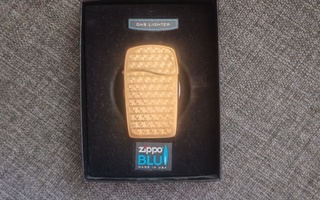 Käyttämätön Zippo Blu kaasusytytin. Ei hv!