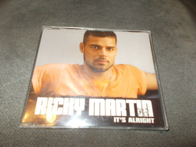 CDM RICKY MARTIN ** IT'S ALRIGHT **