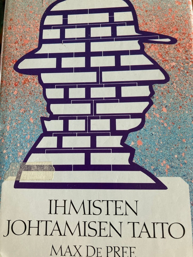 MAX DE PREE: IHMISTEN JOHTAMISEN TAITO