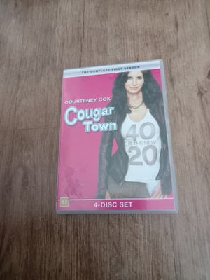 Cougar town kausi 1