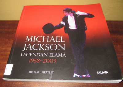 Michael Jackson Legendan elämä 1958-2009, 192 sivua