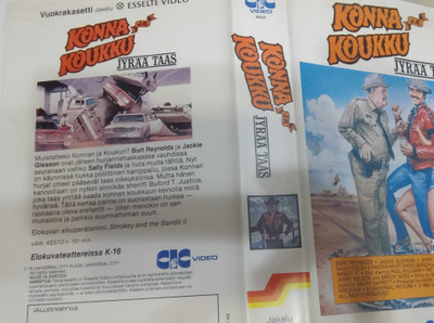 Konnan ja koukku jyrää taas pelkkä kansi