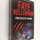 Faye Kellerman : Pedoista pahin - pikkukuva 1